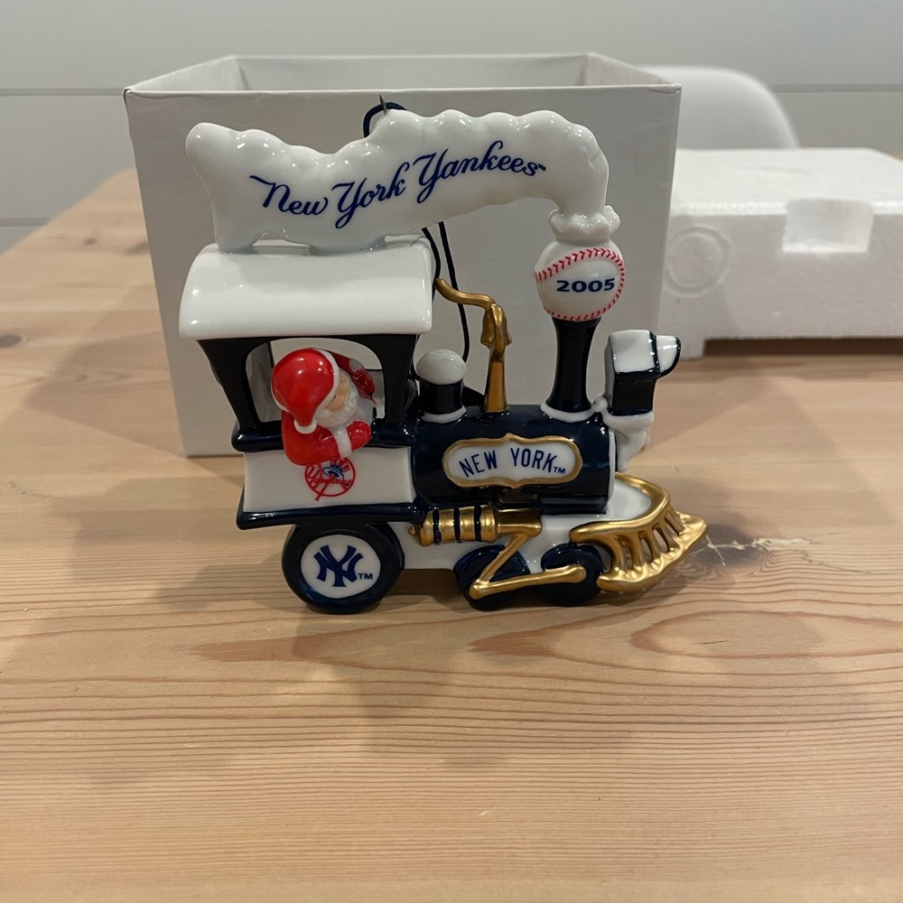 NOT FOR SALE/SOLD - NY Yankees Santa Express Train ornament by the Danbury Mint.
